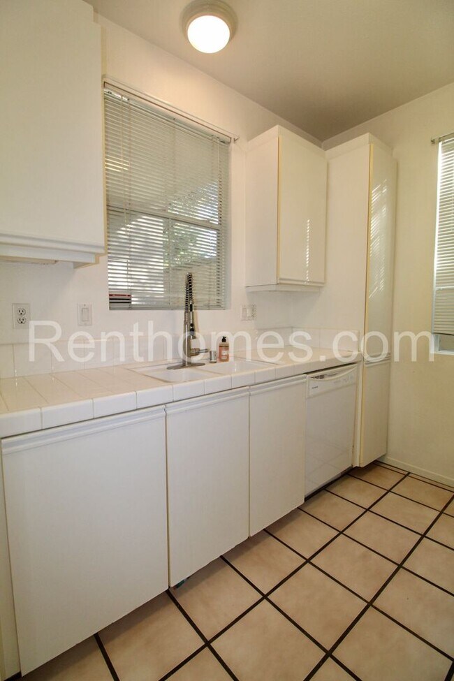 Sabre Springs, 10921 Sabre Hill Dr 373, A... Condo Unit 373 Condo