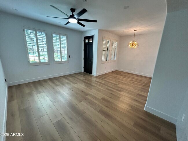 Photo - 17850 N 68th St