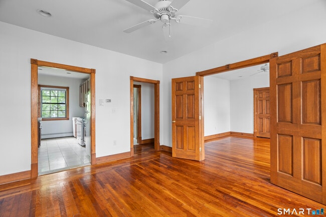 Photo - 623 Whitney Ave Unidad #4