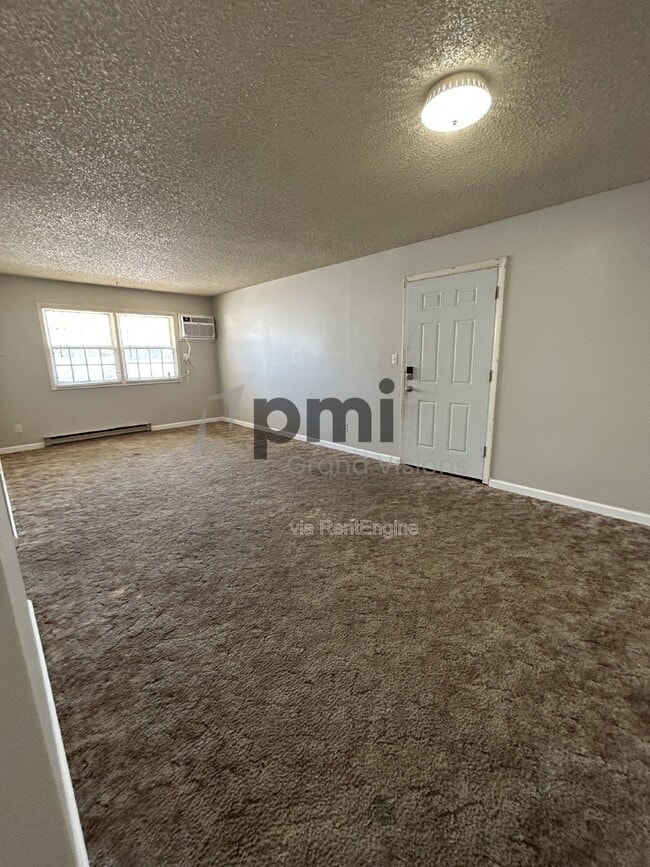 Photo - 24 W Buchanan Ave Unit 5