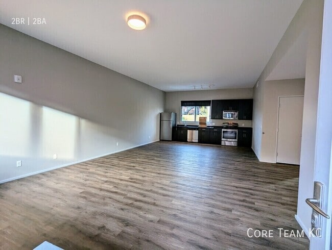 Photo - 2903 Gillham Rd Unit 204