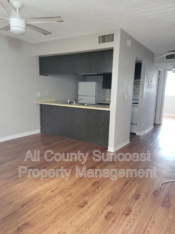 Photo - 900 70th St N Unidad #208