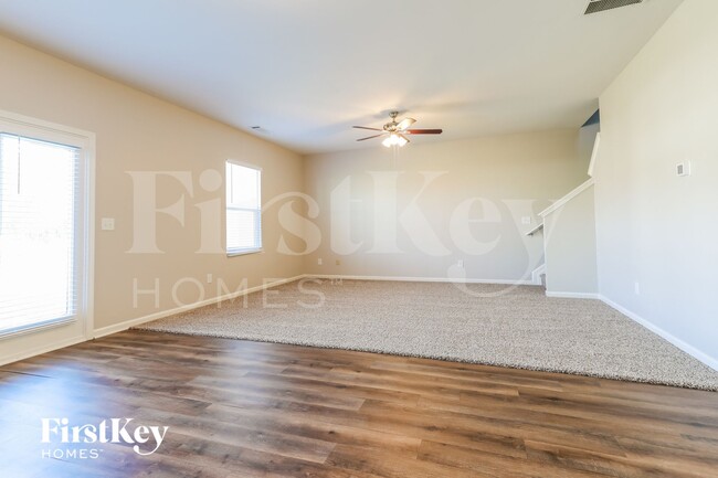 Photo - 98 Bennett Ct