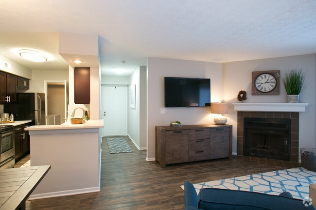2BR, 2BA - Model - 1,100SF