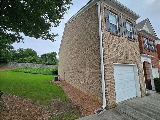 Photo - 2160 Hawks Bluff Trail NW