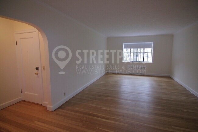 Photo - 108 Sewall Ave Unidad 1