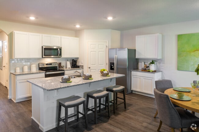 4BR, 2BA - 1828SF