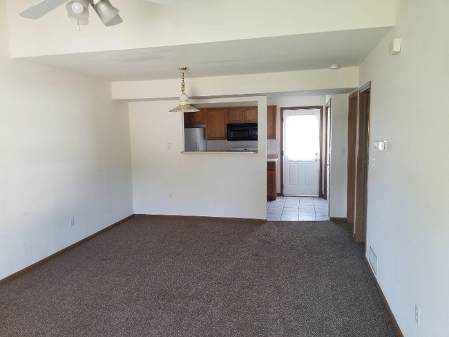 Photo - 3403 Westwind Dr Unit B