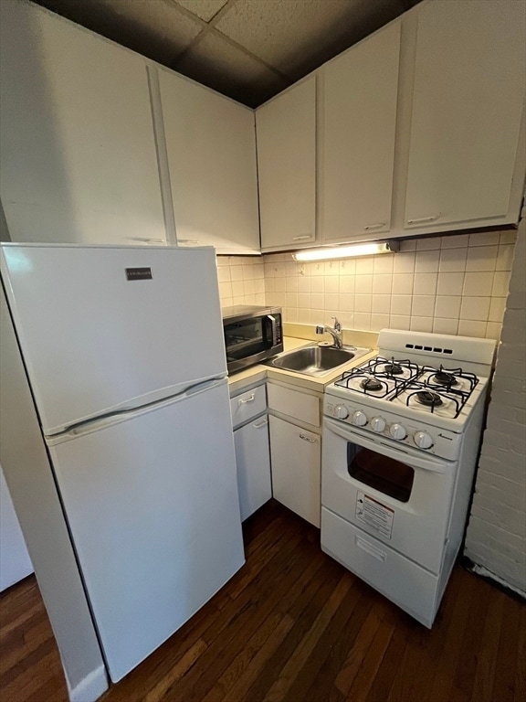 Photo - 120 Charles St Apartment Unit 10