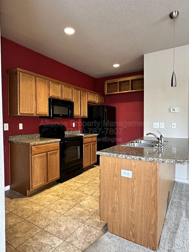 Photo - 4747 Lydia Grove