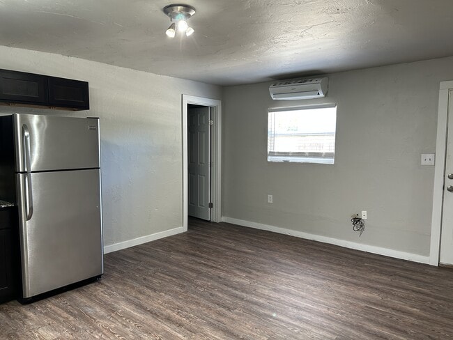 Photo - 123 NW 25th St