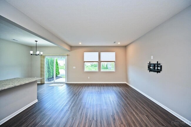 1538 Summerview Ln