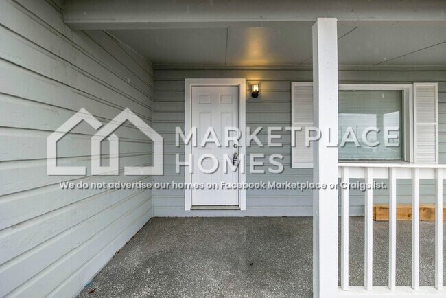 Photo - 955 Putnam St