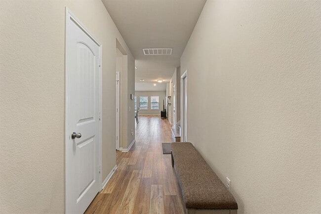 Photo - 122 Denton Dr
