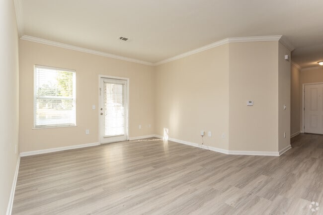 3BR, 2BA - 1,332SF