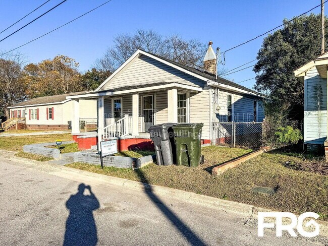 Photo - 914 Seaboard St