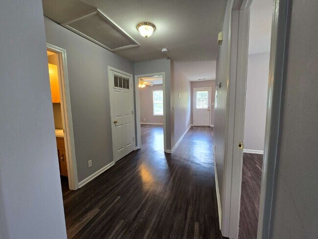 Photo - 257 Executive Ave