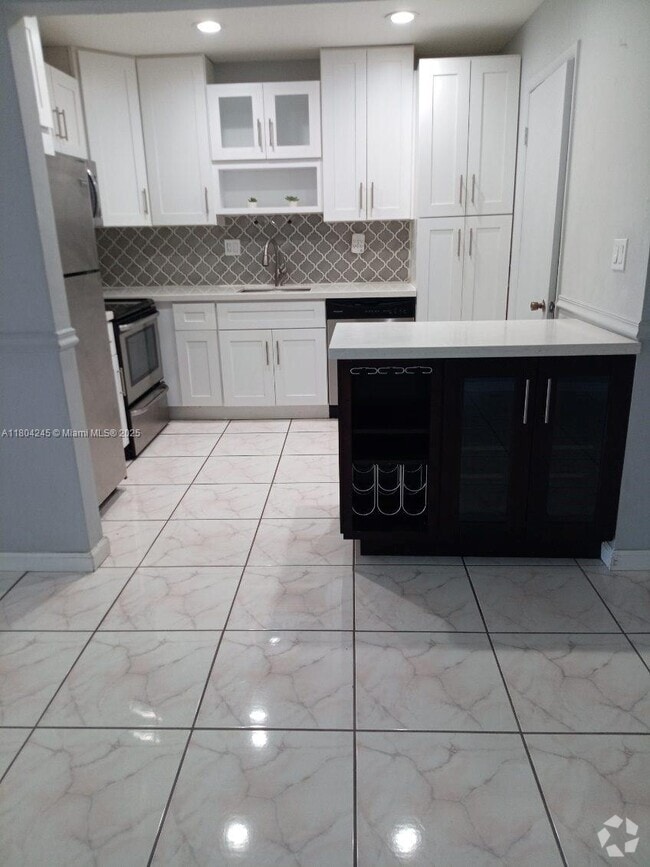 Building Photo - 12820 SW 43rd Dr Unit 228 Rental