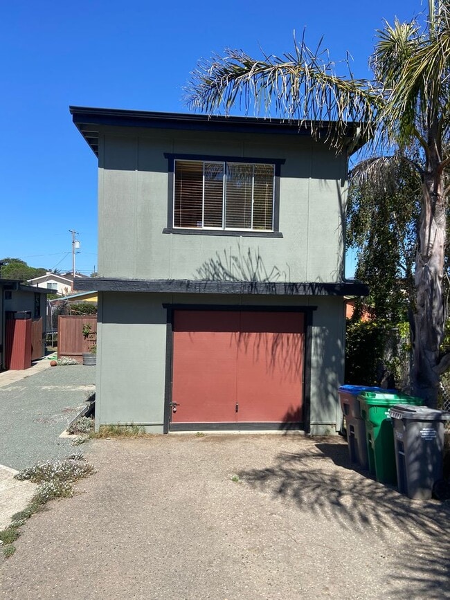 Photo - 338 Henrietta Ave Unit Studio