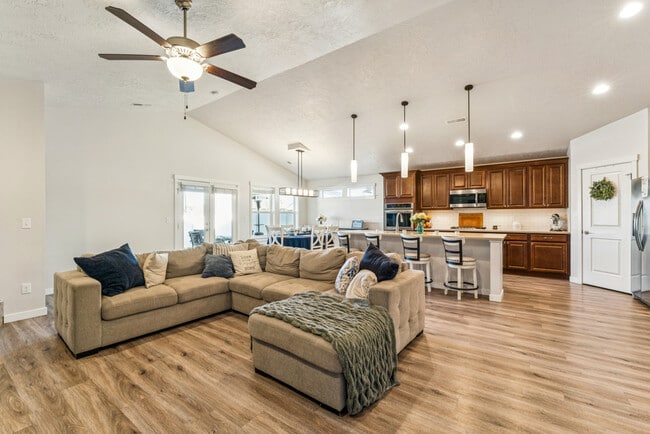 Photo - 4233 N Price Ave