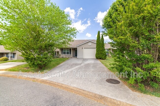 Photo - 8613 Little Field Way