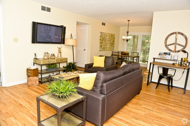 Interior Photo - Walnut Springs Rental