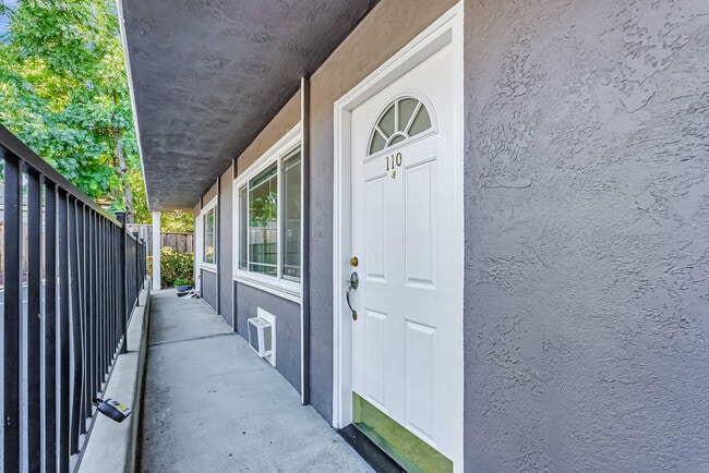 Building Photo - 1180 Saranap Ave Rental