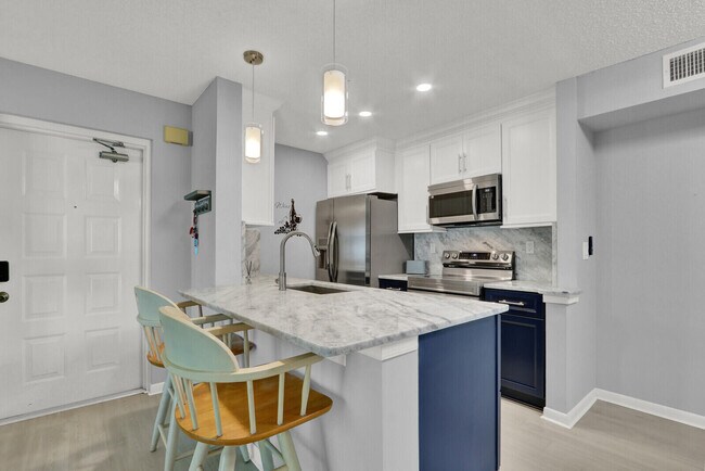 Photo - 2516 SE Anchorage Cove Unit 108 - G2