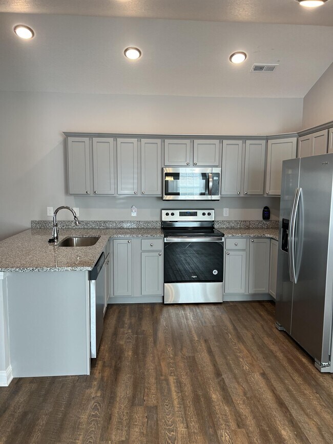 Photo - 800 Spring Park Rd