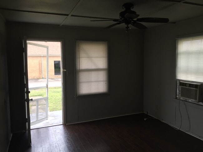 Photo - 806 E Seymour St