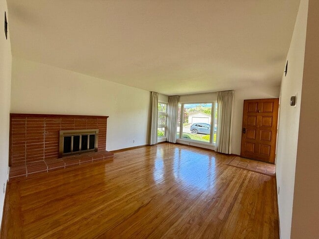 Photo - THREE BED / TWO BATH SINGLE LEVEL TERRA LINDA HOME WITH FAMILY ROOM AND A/C