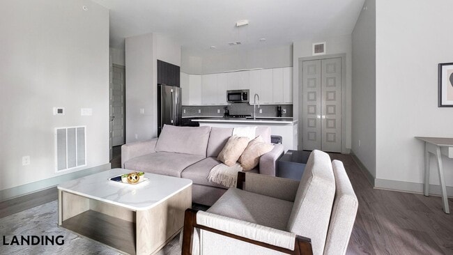 401 W 25th St Unit 2215
