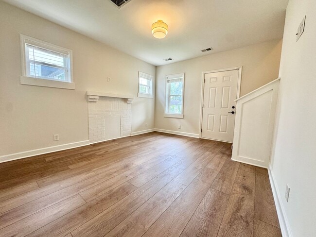 Photo - 3 Bed, 2 Bath Home w/ Fenced Backyard