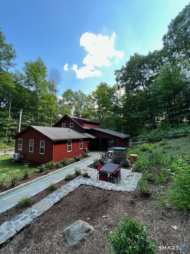 Building Photo - 41 Frenchmans Rd