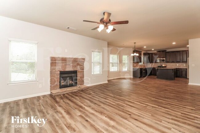 Photo - 931 Sublime Trail