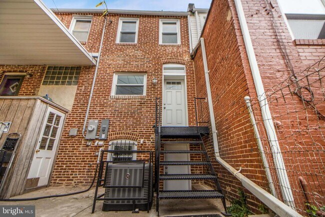 Photo - 333 S Conkling St