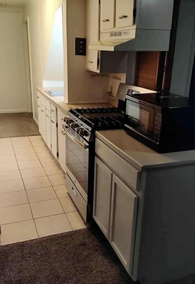 Photo - 6104 Peggyanne Ct Unit 2