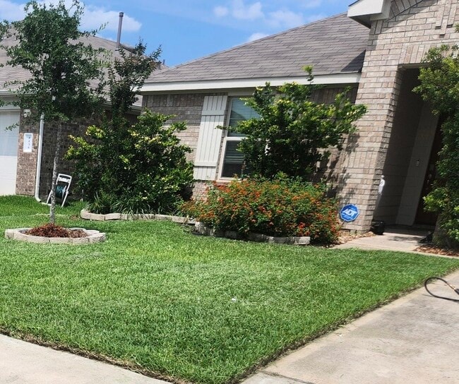 Photo - 4434 Navelli Way