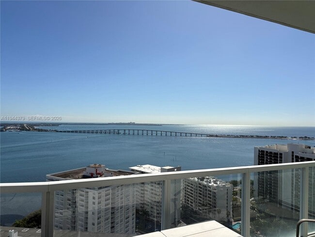 Photo - 218 SE 14th St Unidad TS307