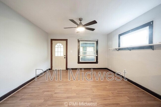 Photo - 13 S Gladstone Ave