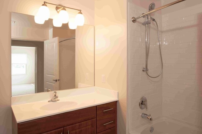 Photo - Hudson House