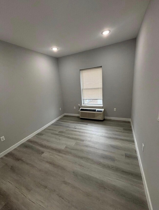 Photo - 98 12th Ave Unidad 304