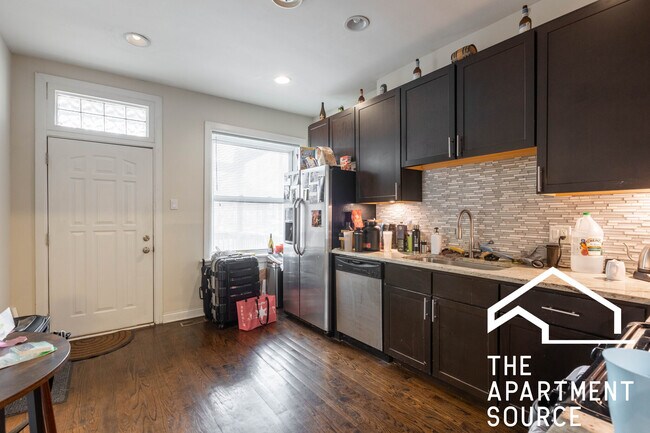 Photo - 2660 N Ashland Ave Unit 2