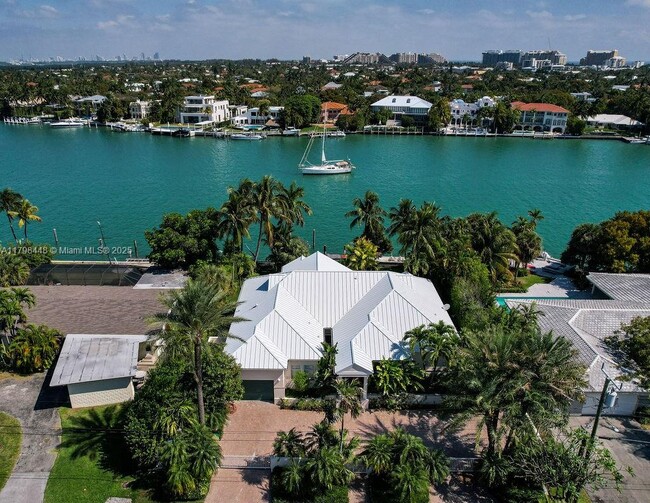 Photo - 621 N Mashta Dr