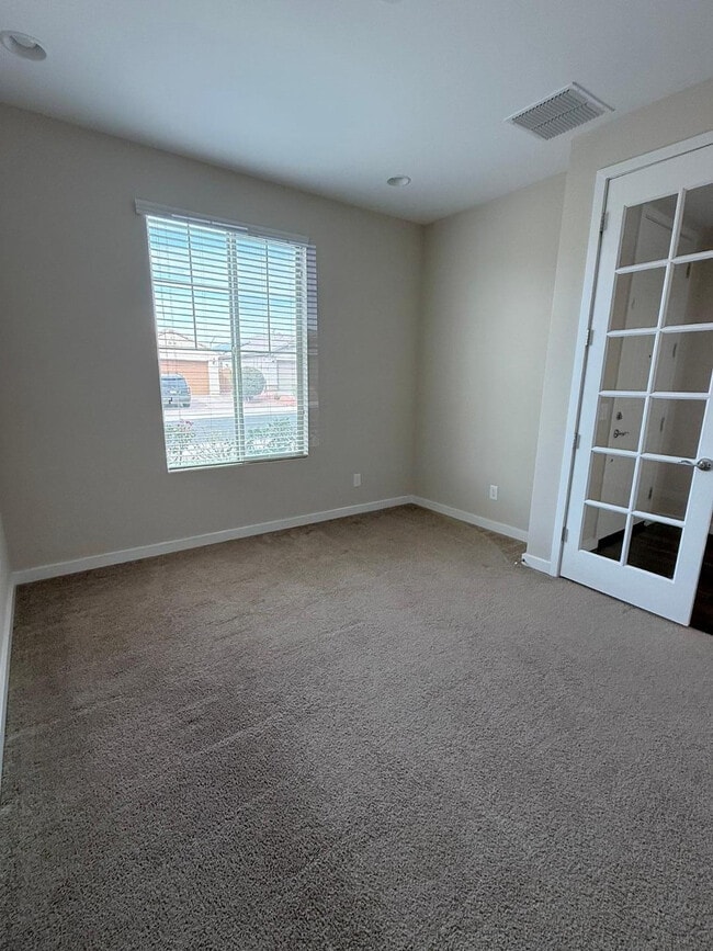 Photo - 9519 W Fallen Leaf Ln