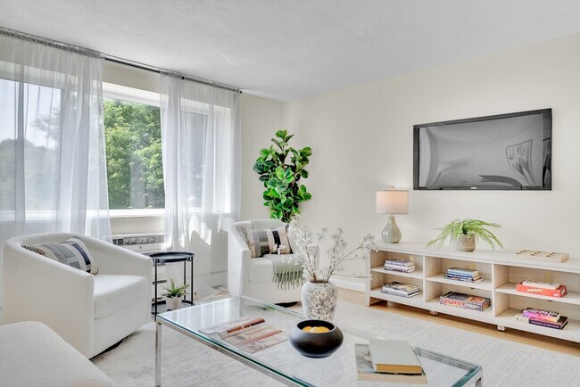Photo - 197 Kent St Unit 35