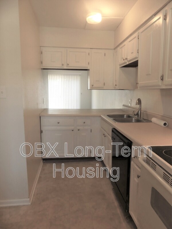 Photo - 1507-C Goldie Street