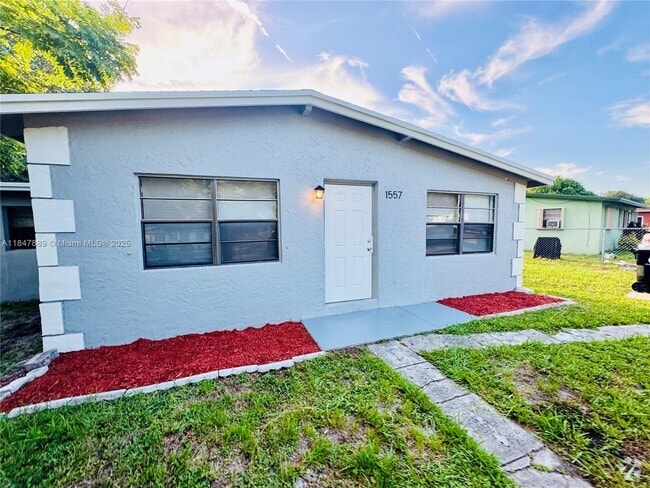 Building Photo - 1557 NW 15th Ave Rental