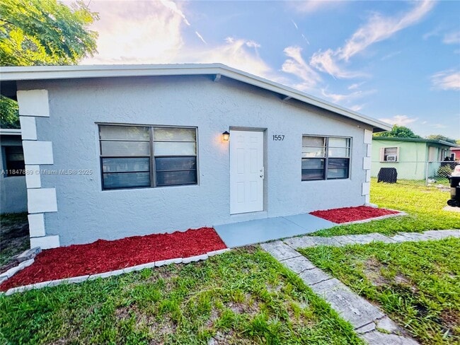 Photo - 1557 NW 15th Ave House