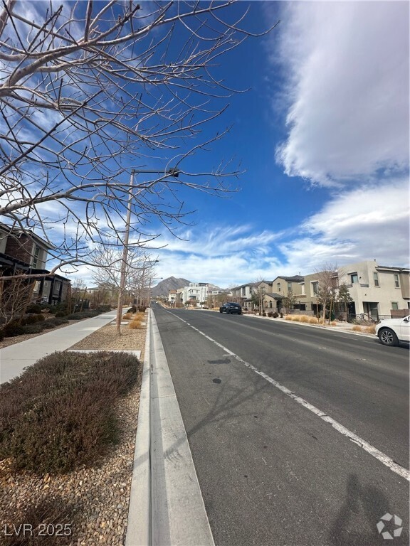 Building Photo - 11712 Bearpaw Meadow Ave Rental